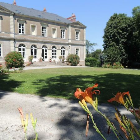 Bed and Breakfast Domaine Du Plessis Grimaud Saint-Viaud Exterior foto