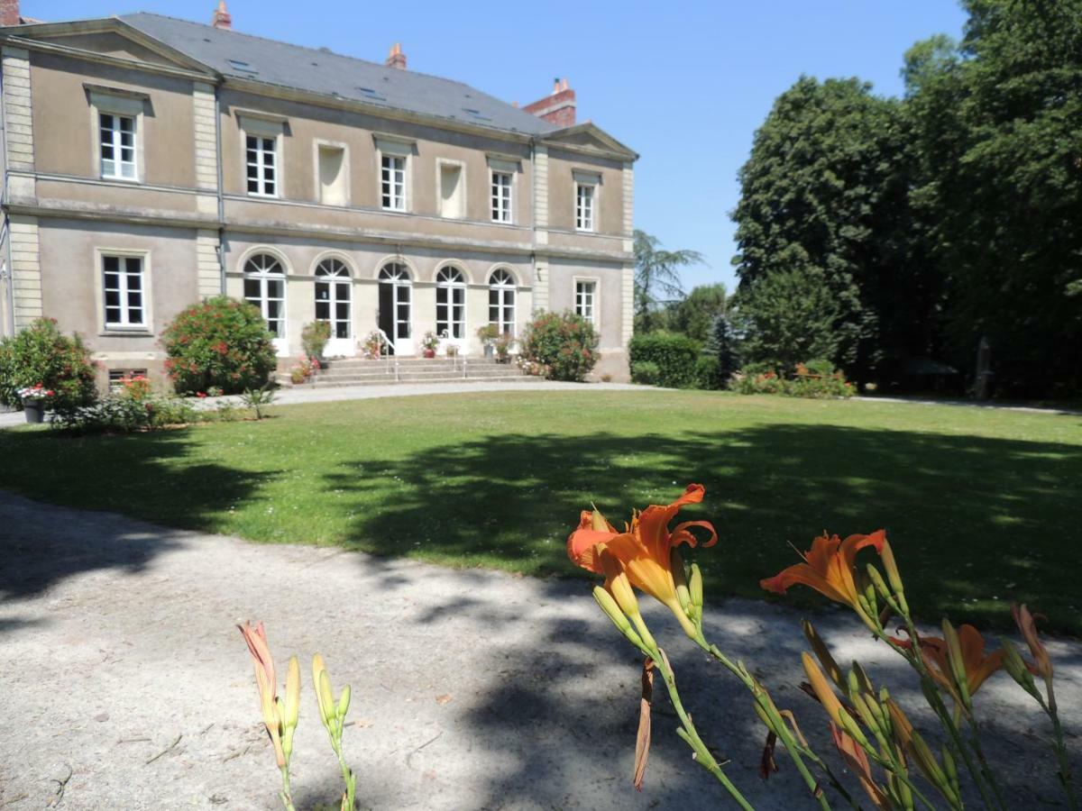 Bed and Breakfast Domaine Du Plessis Grimaud Saint-Viaud Exterior foto