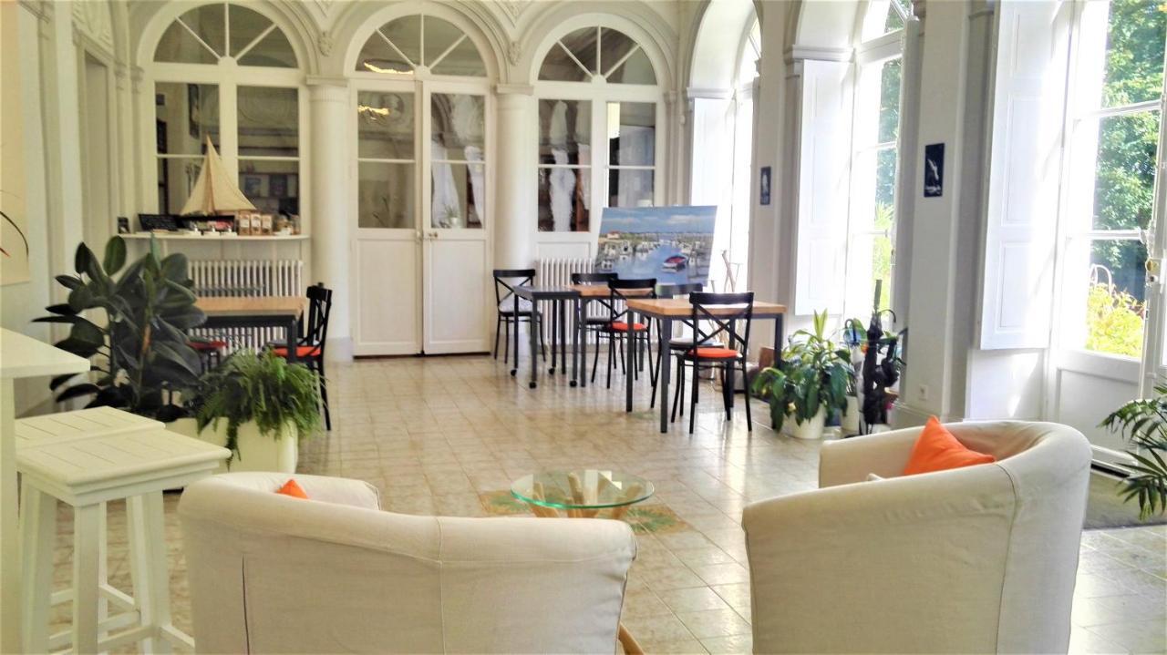 Bed and Breakfast Domaine Du Plessis Grimaud Saint-Viaud Exterior foto